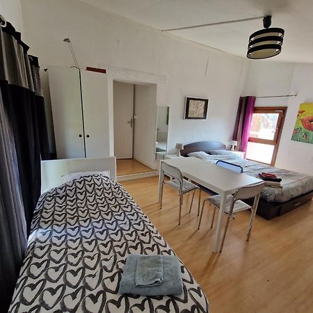 Vendegies-sur-Ecaillon Studio, Chambres, Appartement, Gite المظهر الخارجي الصورة