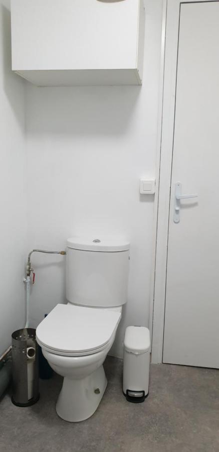 Vendegies-sur-Ecaillon Studio, Chambres, Appartement, Gite المظهر الخارجي الصورة