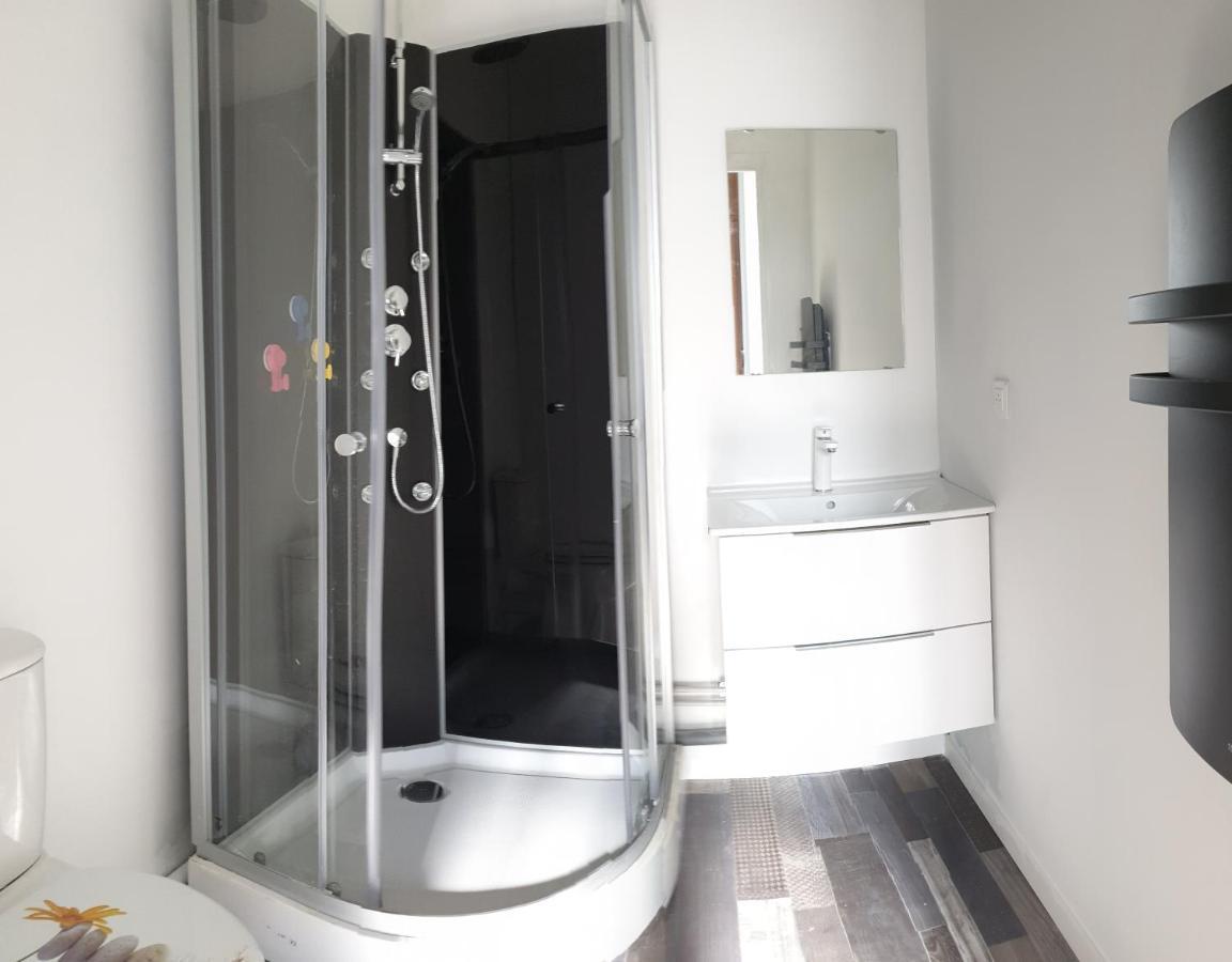 Vendegies-sur-Ecaillon Studio, Chambres, Appartement, Gite المظهر الخارجي الصورة