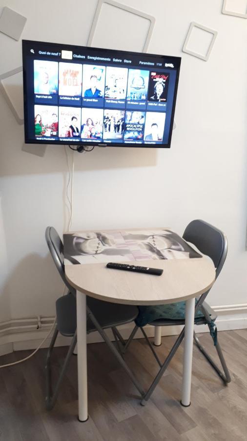 Vendegies-sur-Ecaillon Studio, Chambres, Appartement, Gite المظهر الخارجي الصورة